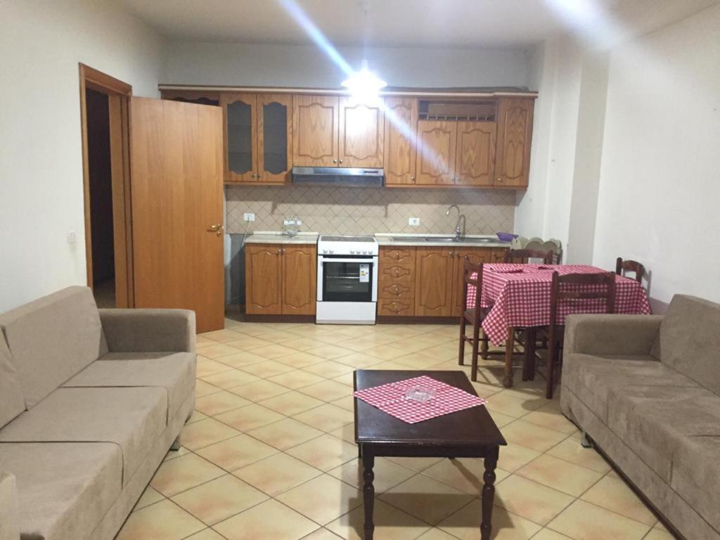 Seaside Apartment Vlorë Exterior foto